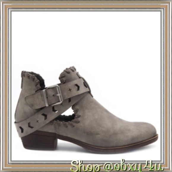 ⭐️HP⭐️Wrapped Booties❄️ - Picture 4 of 8